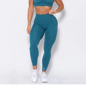 Bombshell Sportswear curves leggings w side pockets
